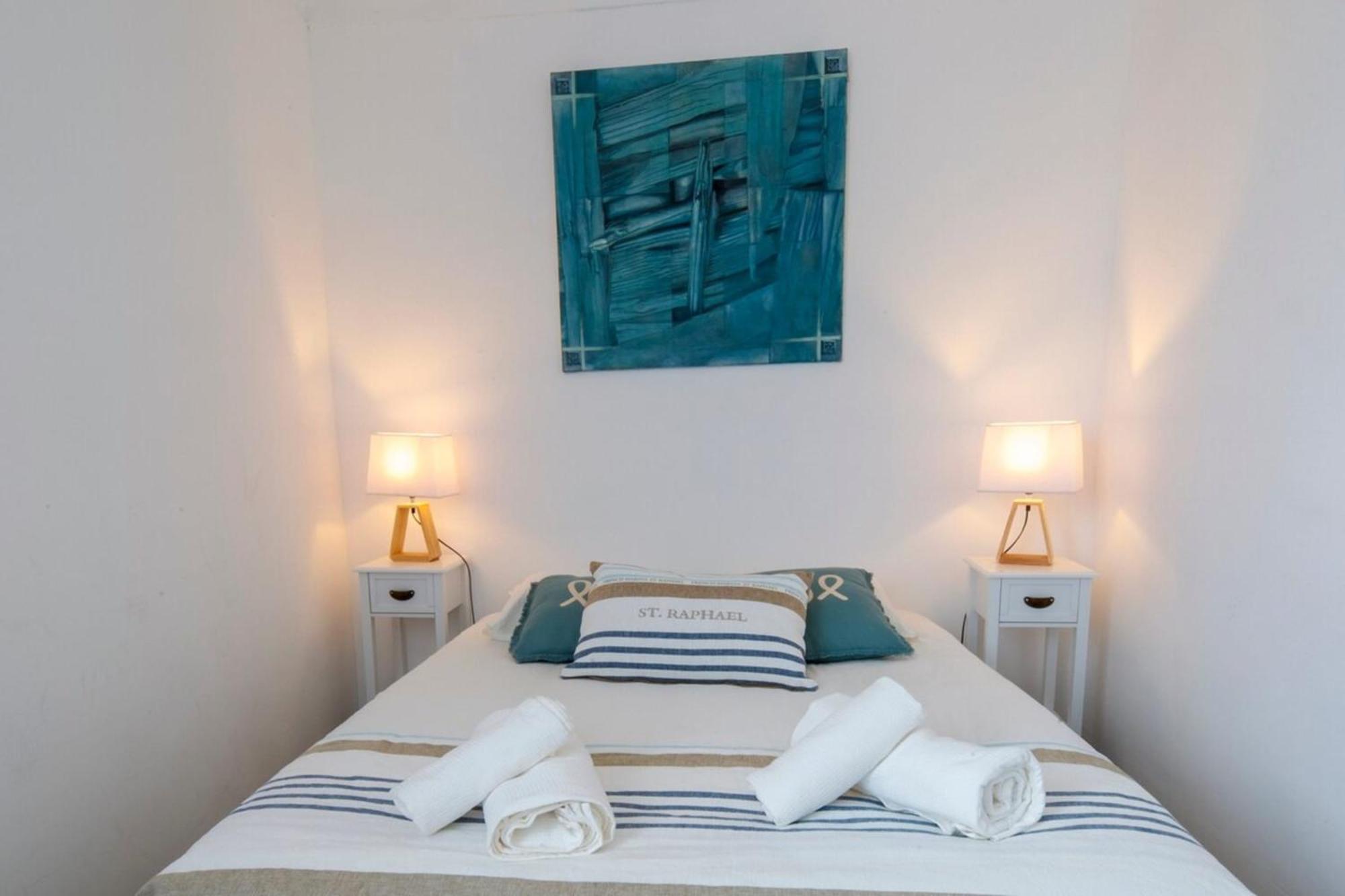 06M - Old Antibes Beautiful Duplex Terrace With Sea View Apartment Екстериор снимка