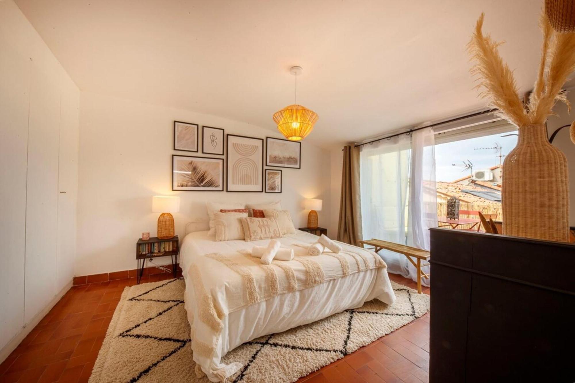 06M - Old Antibes Beautiful Duplex Terrace With Sea View Apartment Екстериор снимка